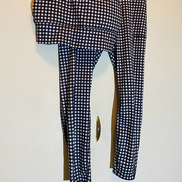 Checked Black & White Two Piece Athletic Works Top and Pants - Picture 4 of 15